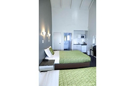 studio unit for three guests